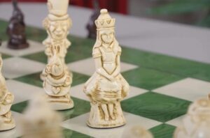 What Is an Alice in Wonderland Chess Set?