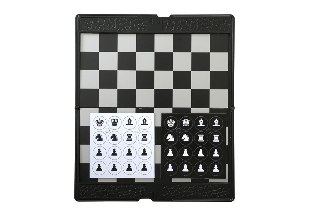 Compact chess set with black and white magnetic pieces